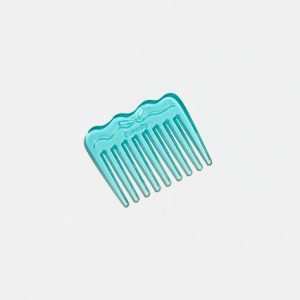 Style anywhere, anytime! Pocket combs fit in your palm or pocket, offering convenient grooming for sleek hairstyles and quick touch-ups throughout the day.