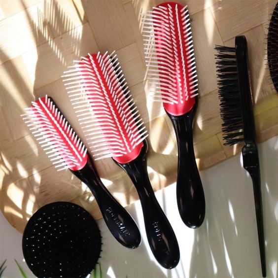 Find Your Perfect Curl Brush