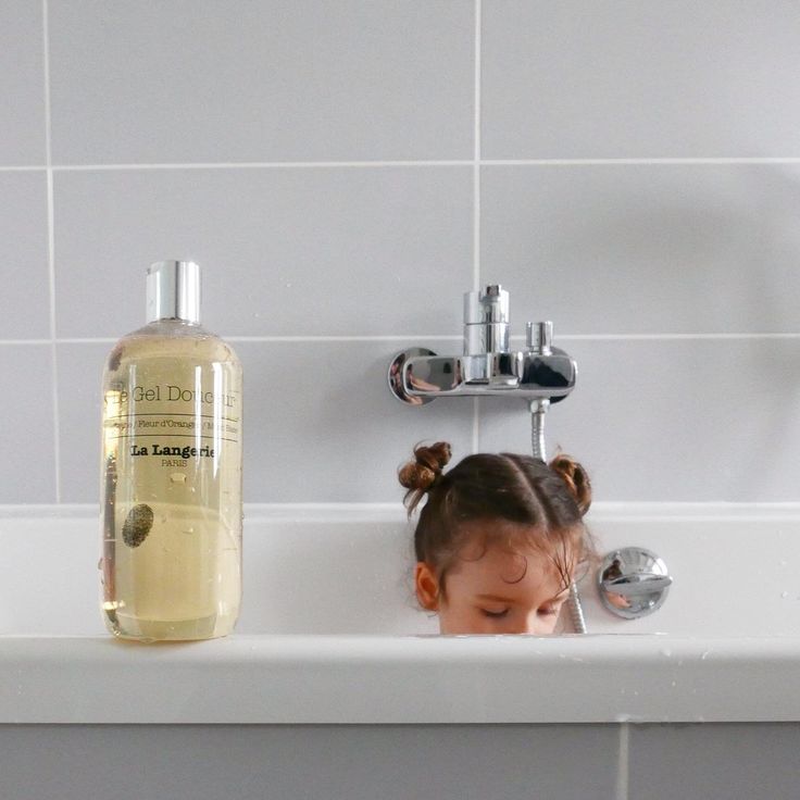 Can adults use baby shampoo