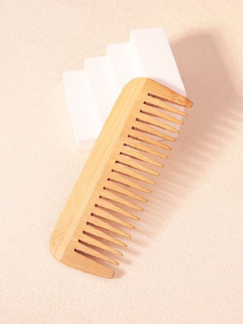 Wooden Hair Combs: A Natural Choice for Healthy Hair