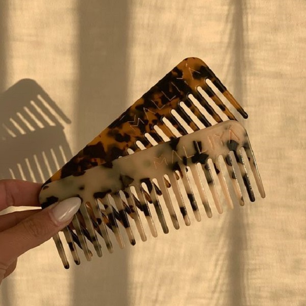 Is It Good for Your Hair to Comb It? Untangling the Truth