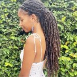 how to comb out locs